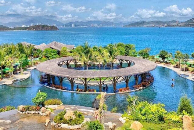 Tour Cano 3 Đảo: Bãi Tranh – Làng Chài – Hòn Tằm
